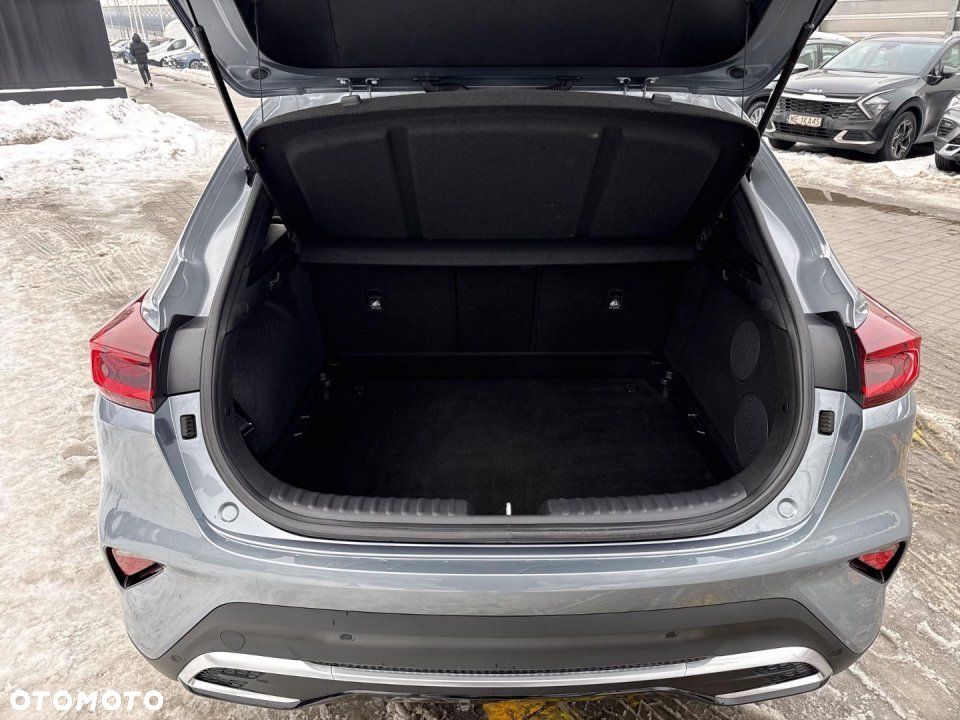 Kia XCeed - 16