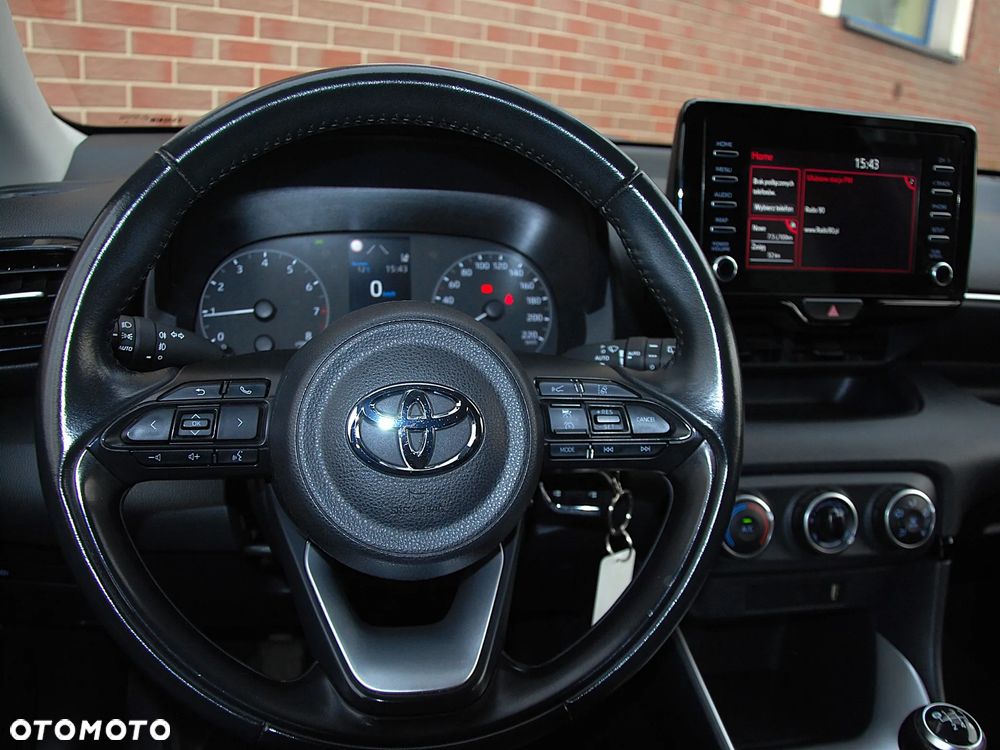 Toyota Yaris 1.5 Comfort - 24