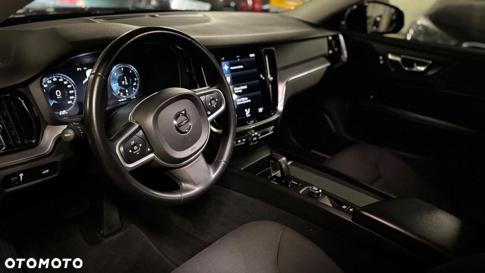 Volvo V60 B4 D Momentum Pro - 12