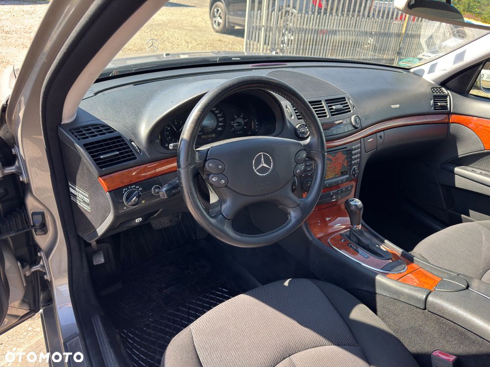 Mercedes-Benz Klasa E 220 CDI Automatik Classic BusinessEDITION - 17