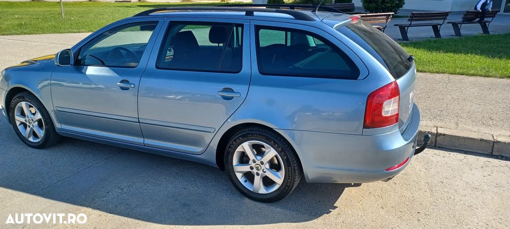 Skoda Octavia 1.8 TSI DSG FAMILY - 6