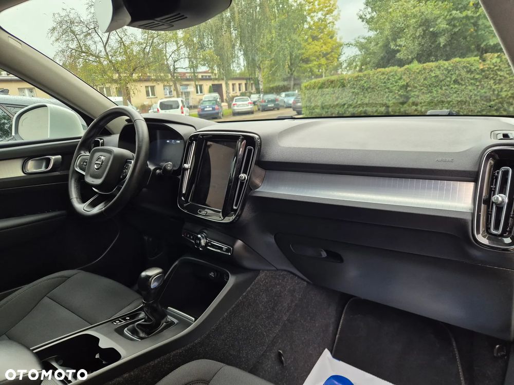 Volvo XC 40 T2 Plus Bright - 12