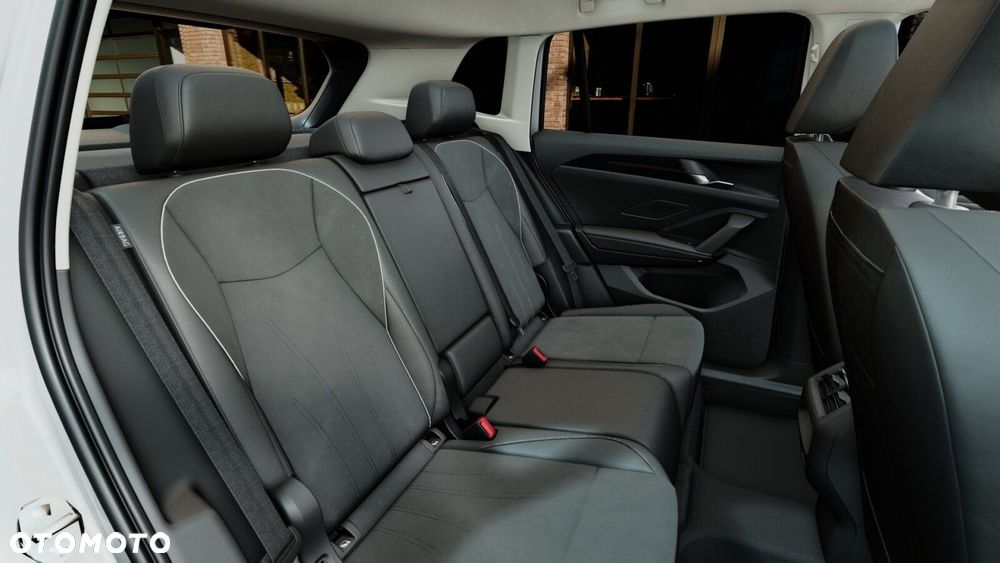 Volkswagen Tiguan - 13