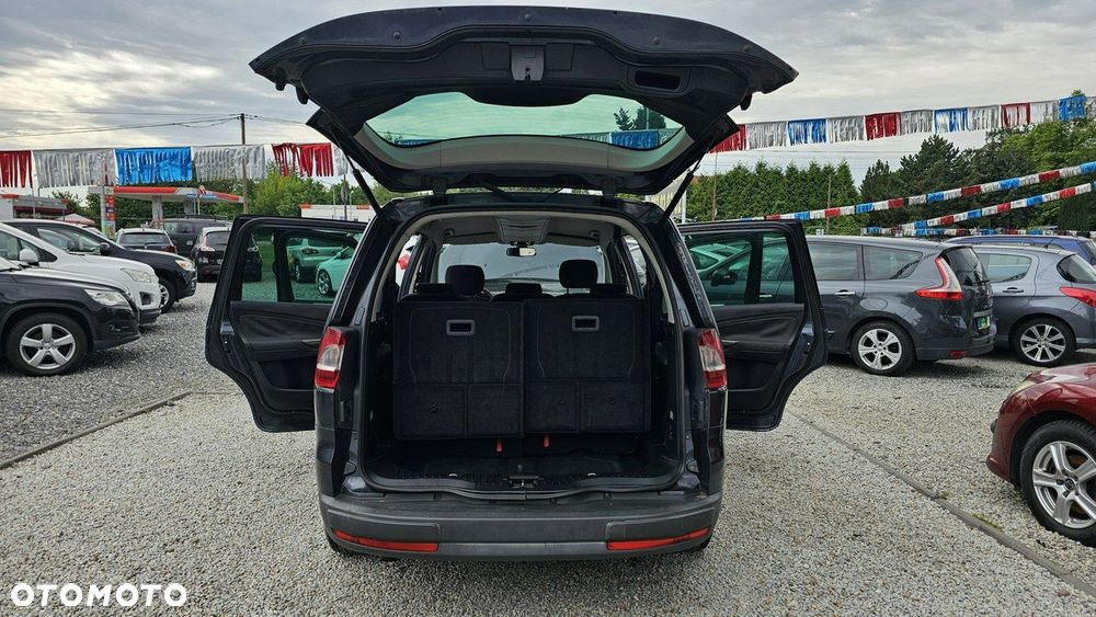 Ford Galaxy - 16