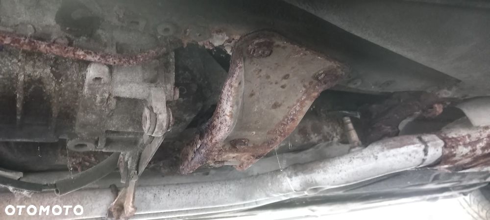 Mercedes-Benz W124 (1984-1993) - 13