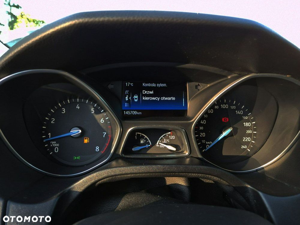 Ford Focus 1.5 EcoBoost Start-Stopp-System TITANIUM - 8