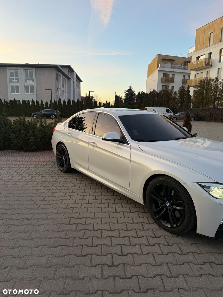 BMW Seria 3 340i M Sport Shadow - 13