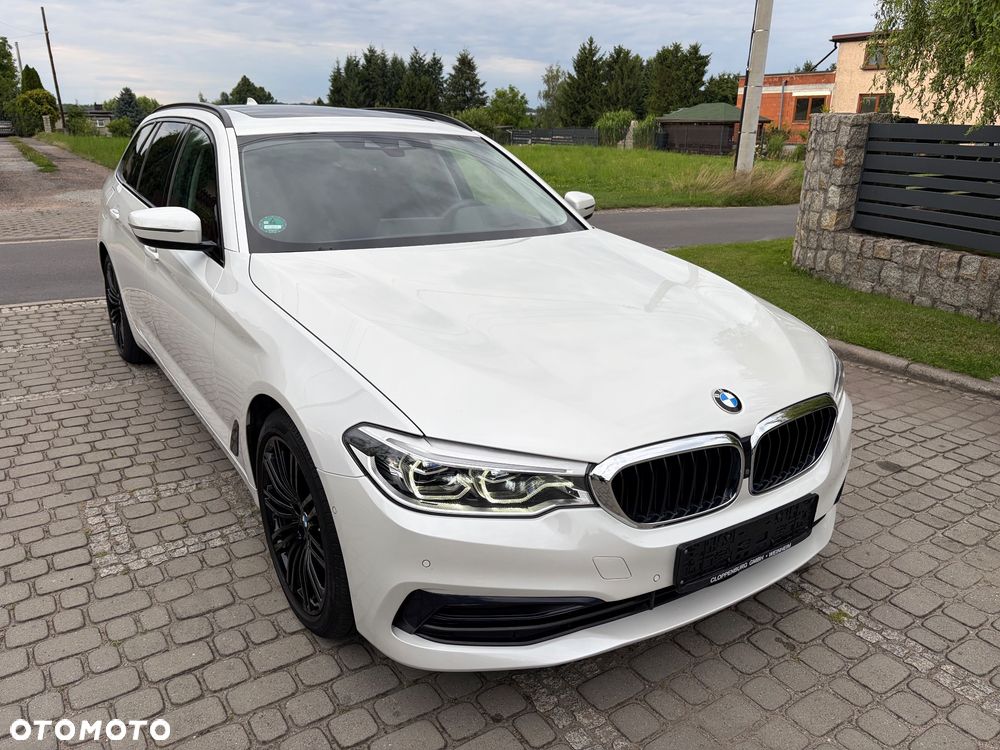 BMW Seria 5 525d Sport-Aut Luxury Line - 6