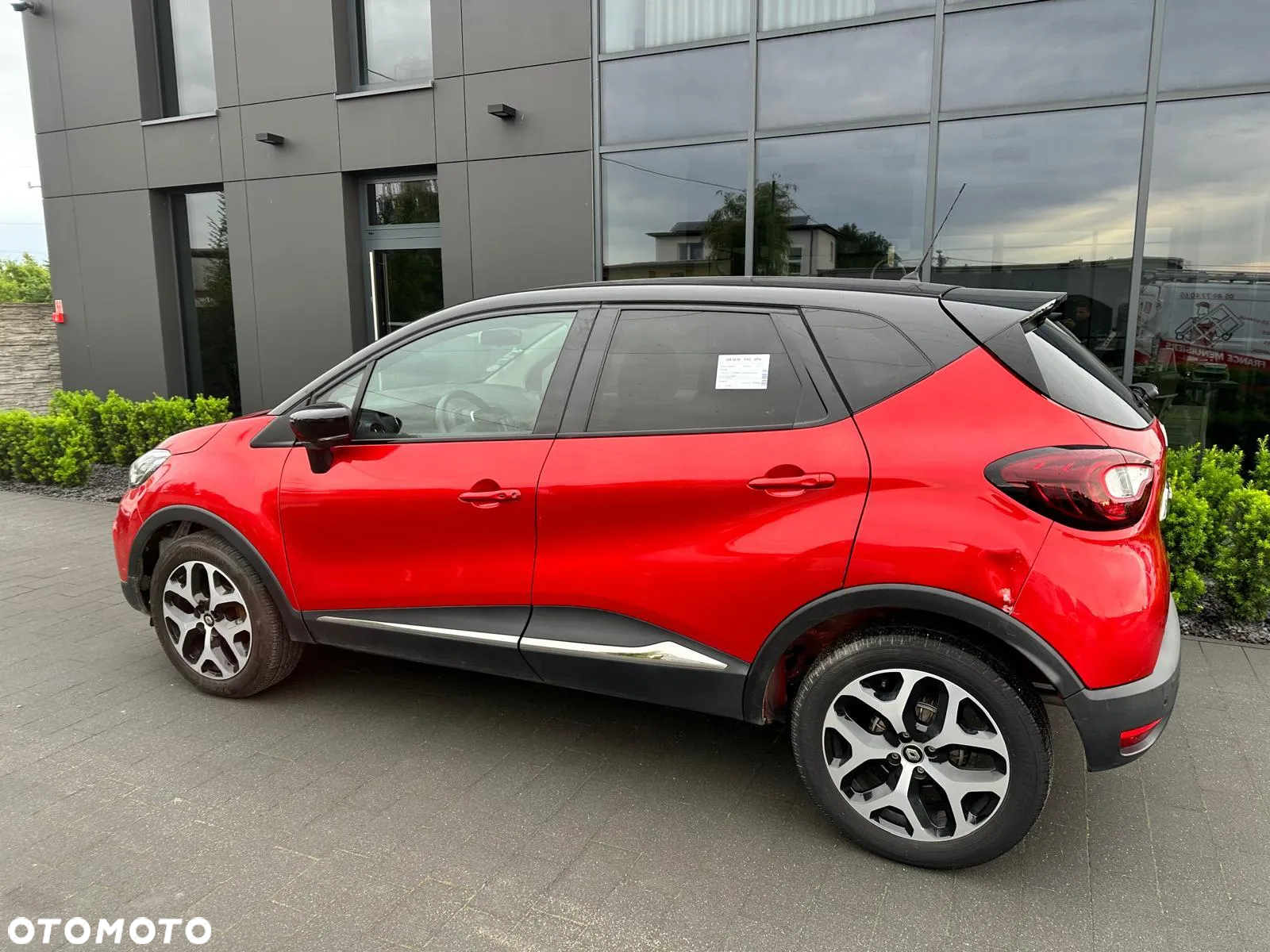 Renault Captur - 13