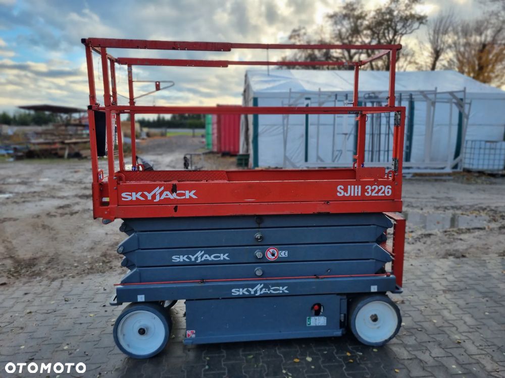Skyjack SJ III - 3226 - 11