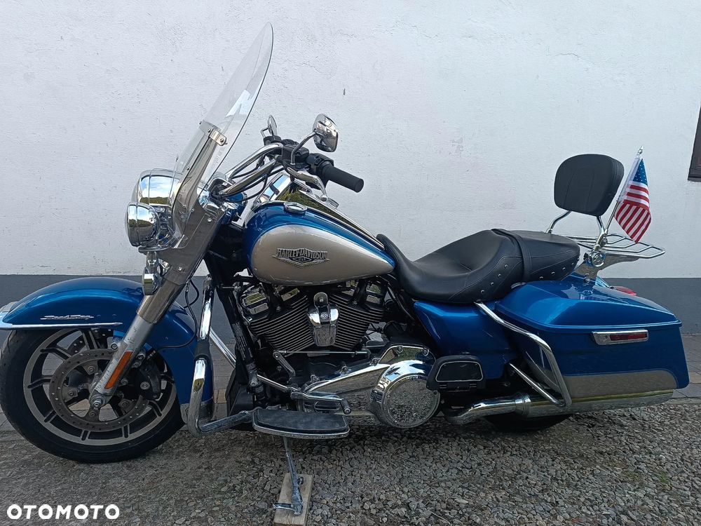 Harley-Davidson Touring Road King - 19