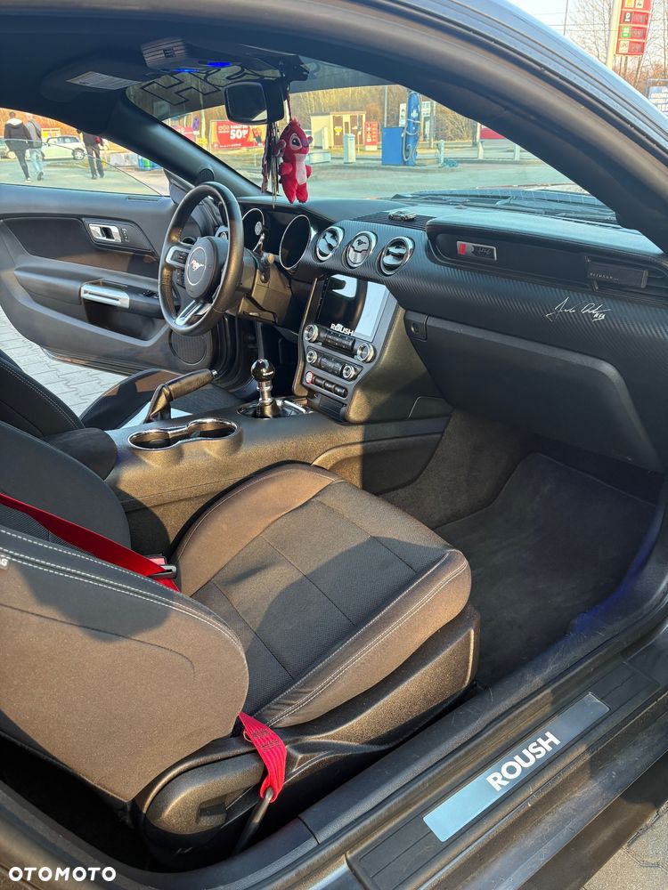 Ford Mustang - 19