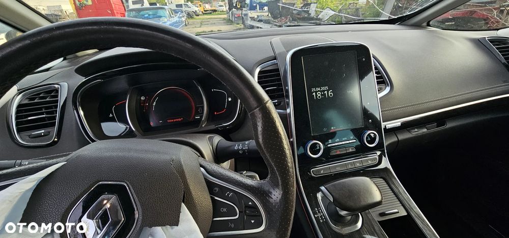 Renault Espace 1.6 dCi Energy Initiale Paris EDC - 12