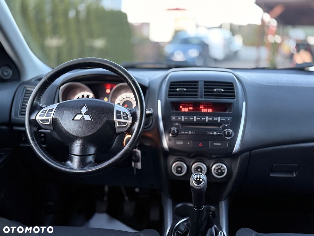 Mitsubishi ASX - 16