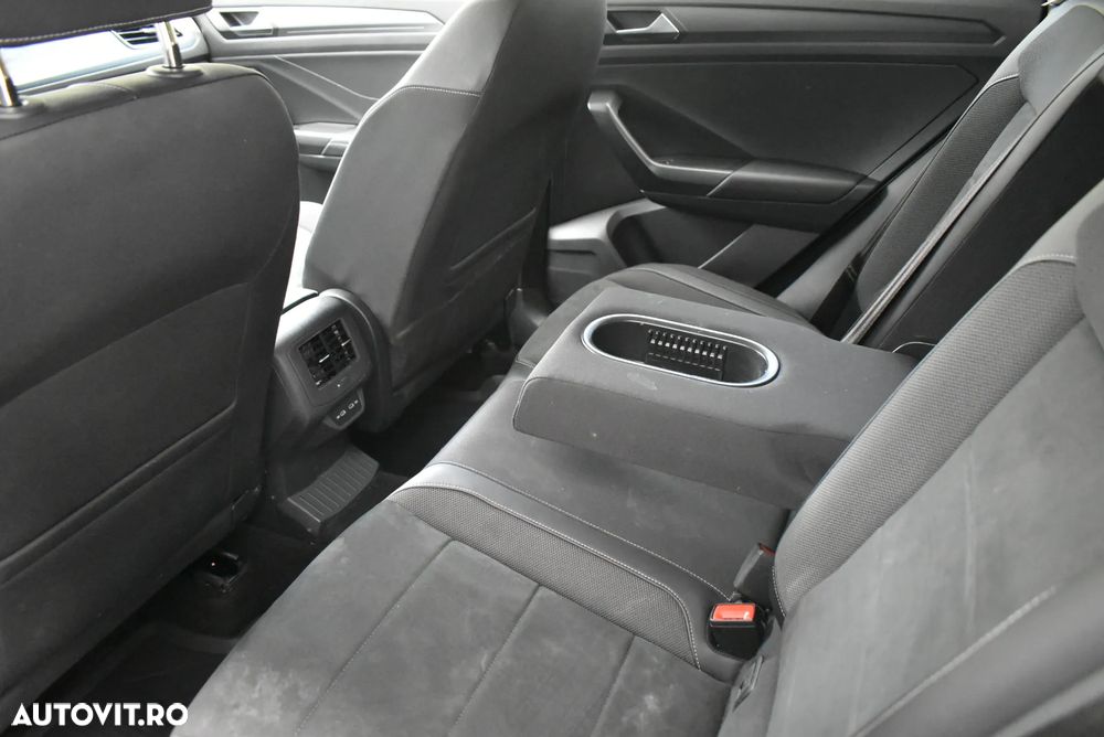 Volkswagen T-Roc 1.5 TSI DSG Style - 18