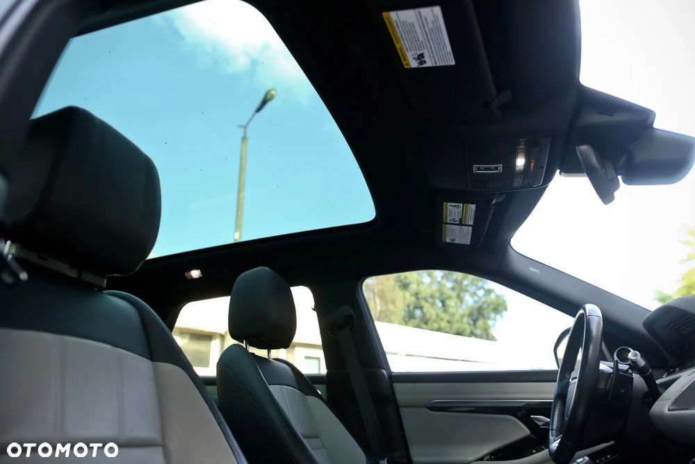 Land Rover Range Rover Evoque 2.0 P300 mHEV R-Dynamic SE - 15