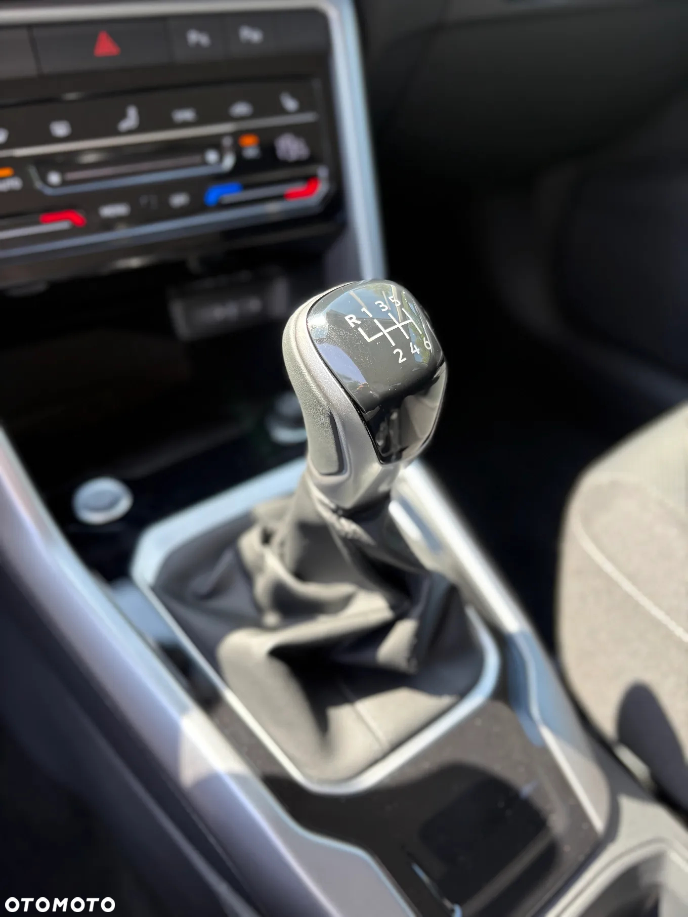 Volkswagen T-Roc 1.5 TSI Life Plus - 21