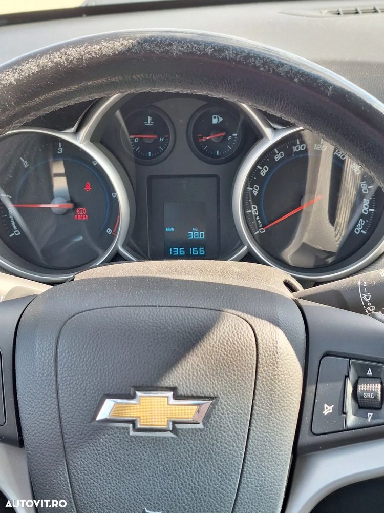 Chevrolet Cruze - 5