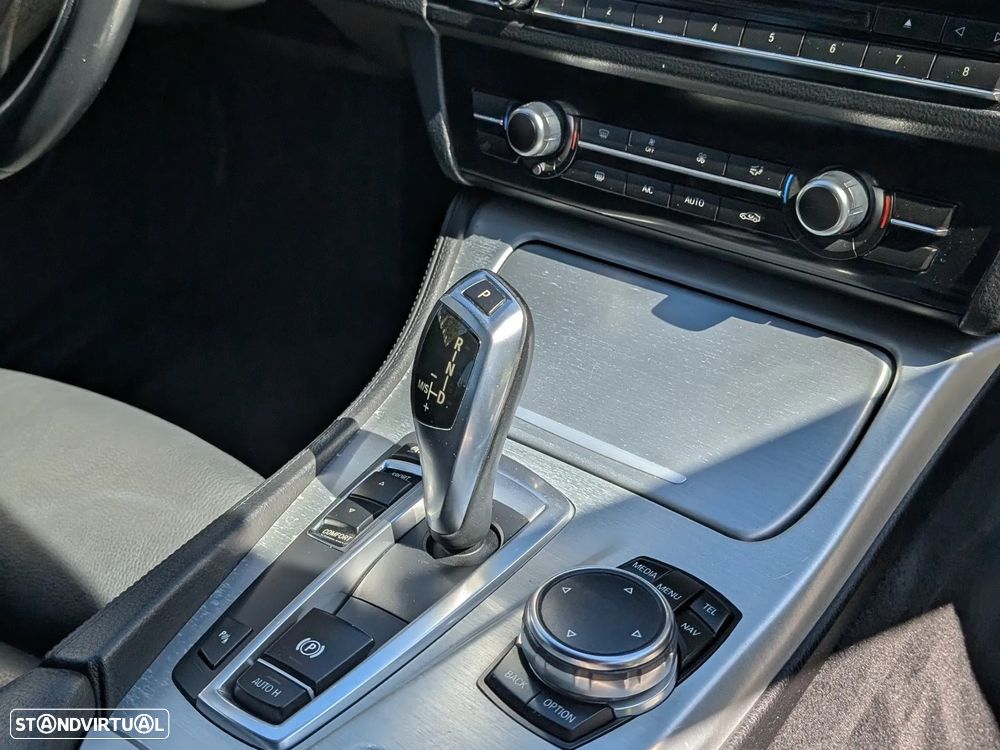 BMW 520 d Line Luxury Auto - 16