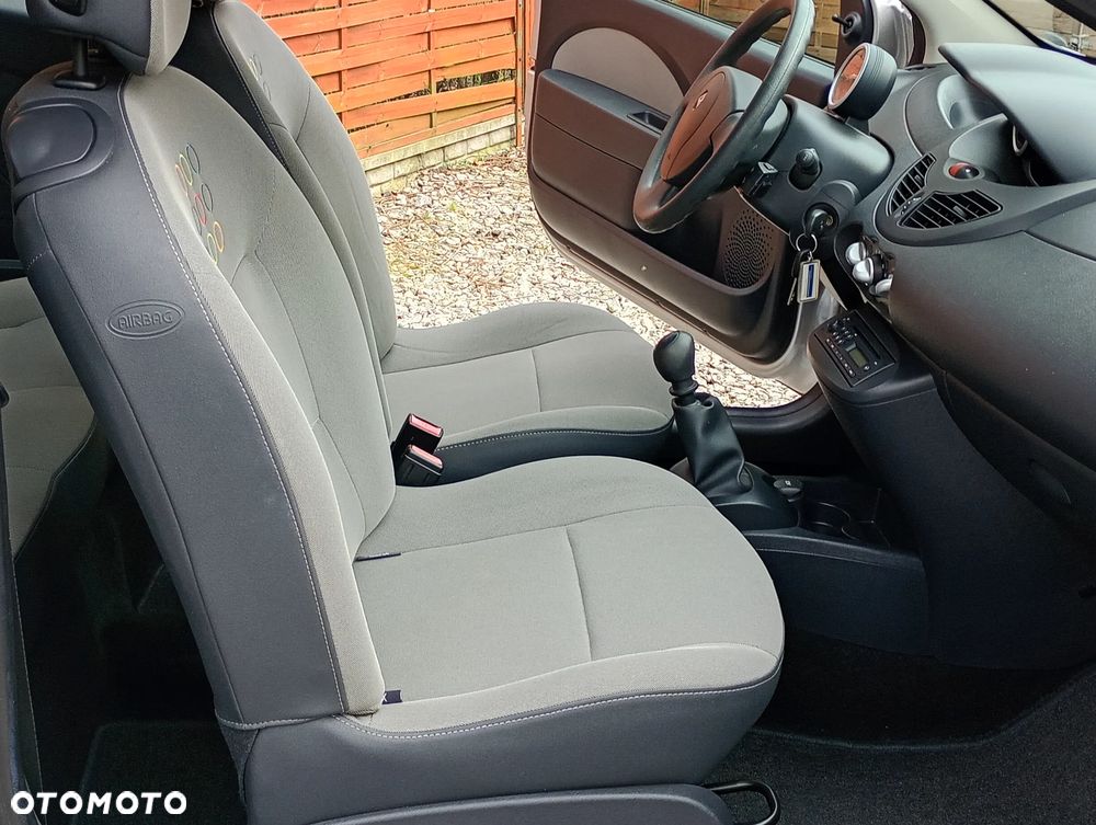 Renault Twingo 1.2 LEV 16V 75 Yahoo - 8