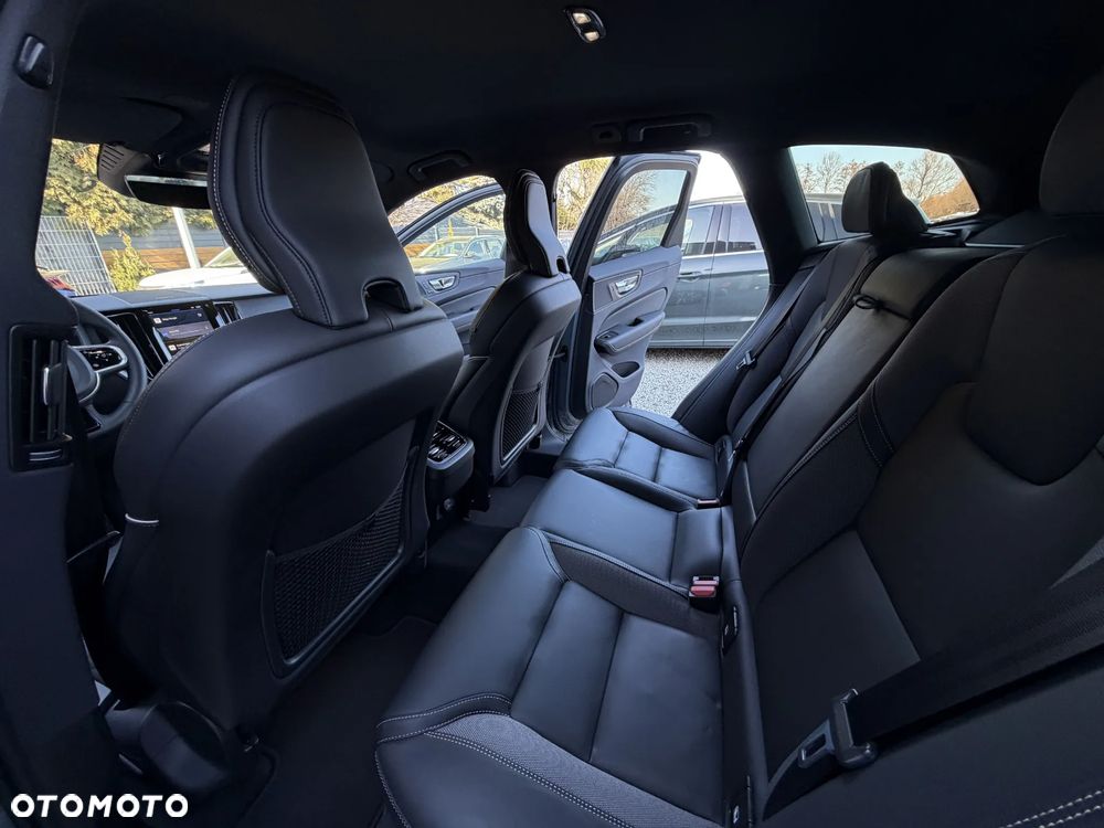 Volvo XC 60 B4 D Essential - 20