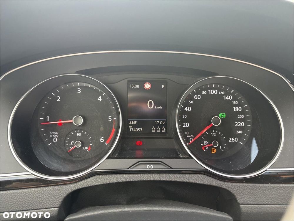Volkswagen Passat Variant 2.0 TDI EVO Business DSG - 13