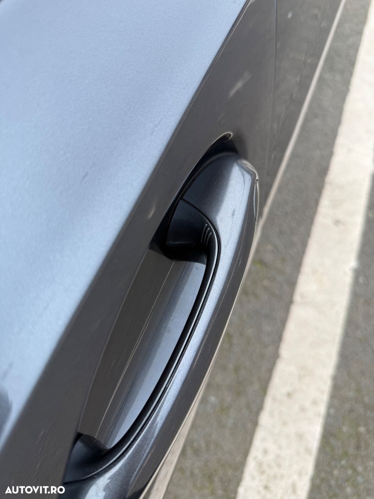 BMW 3 Series 2019 — imagine 26