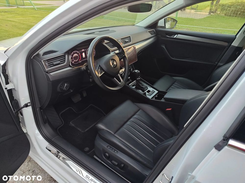 Skoda Superb 1.5 TSI Style DSG - 11