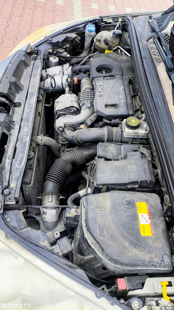 Peugeot 308 - 8
