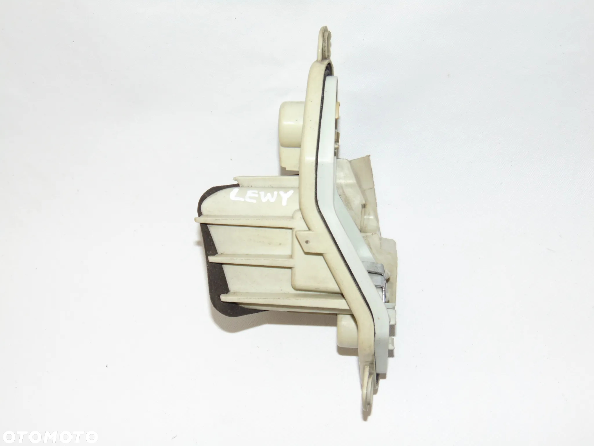 ORYGINAŁ wkład lampy lewej tylny tył lewy oprawka Opel Vectra C kombi 02-05r - 5