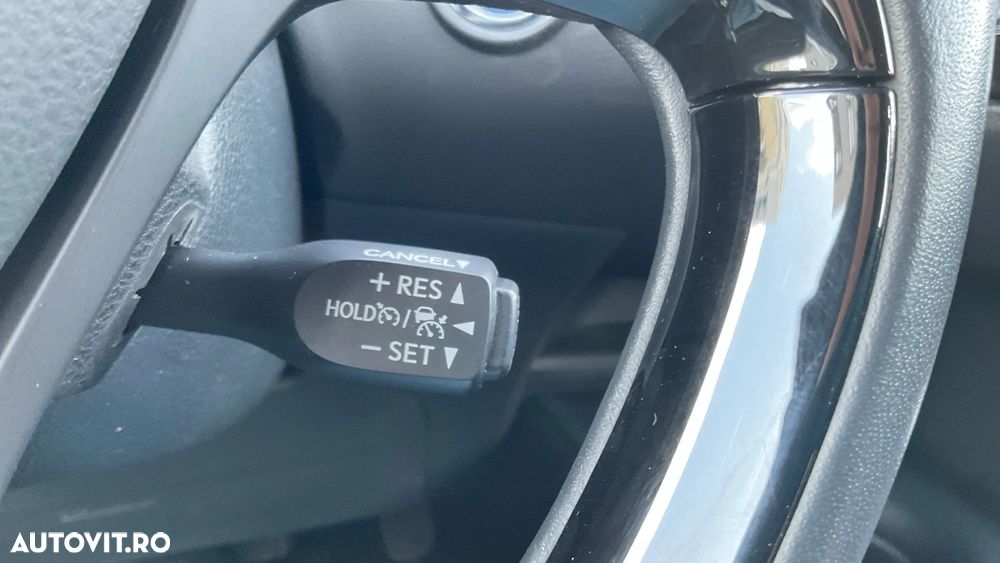 Toyota C-HR 1.8 HSD 122 CP 4x2 CVT Core - 31