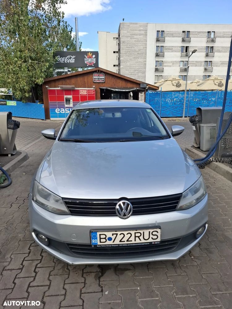 Volkswagen Jetta - 6