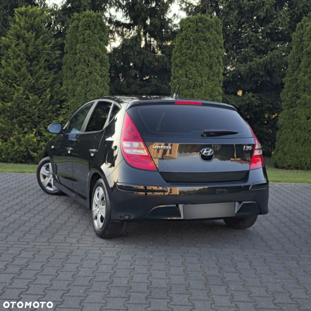 Hyundai i30 1.4 Edition Plus - 10