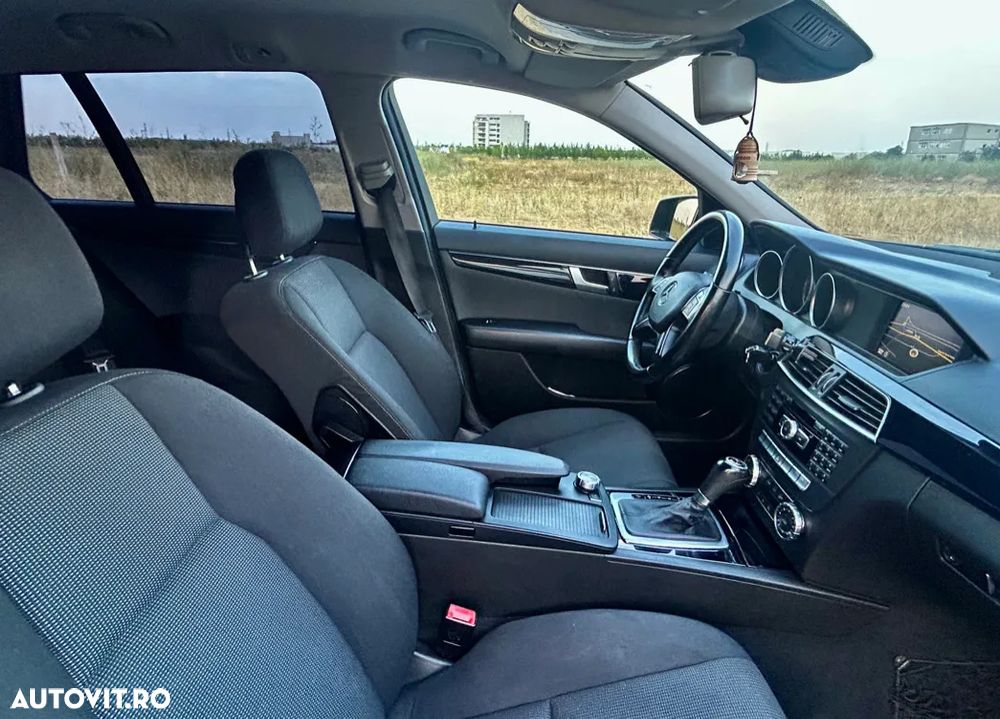 Mercedes-Benz C 220 T CDI DPF Automatik BlueEFFICIENCY - 11