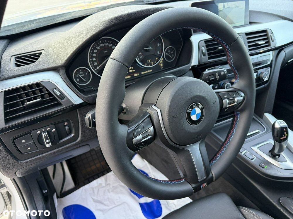 BMW Seria 3 318d M Sport - 23