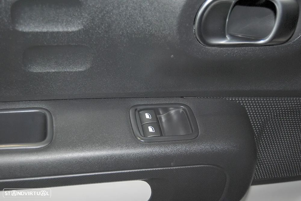 Citroën C3 1.2 PureTech Plus - 19