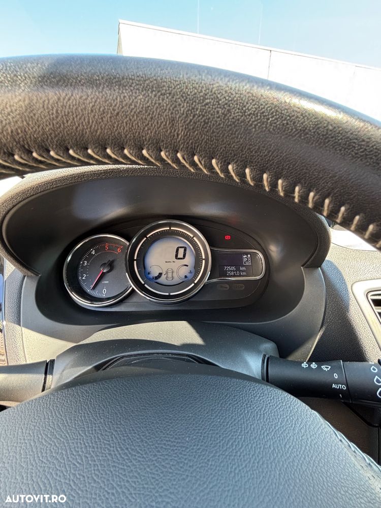Renault Megane ENERGY dCi 110 EDC INTENS - 8