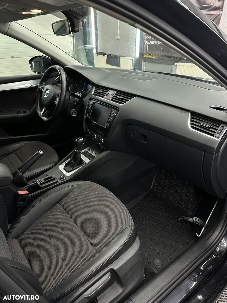 Skoda Octavia 1.6 TDI DSG Style - 11
