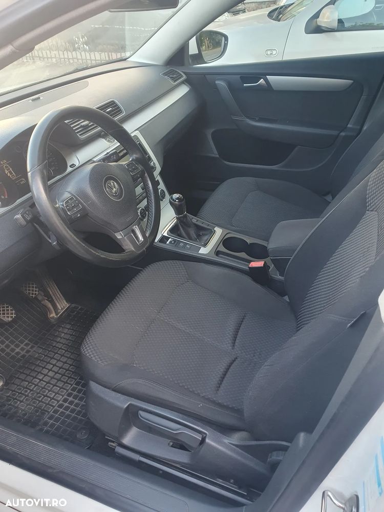 Volkswagen Passat - 7