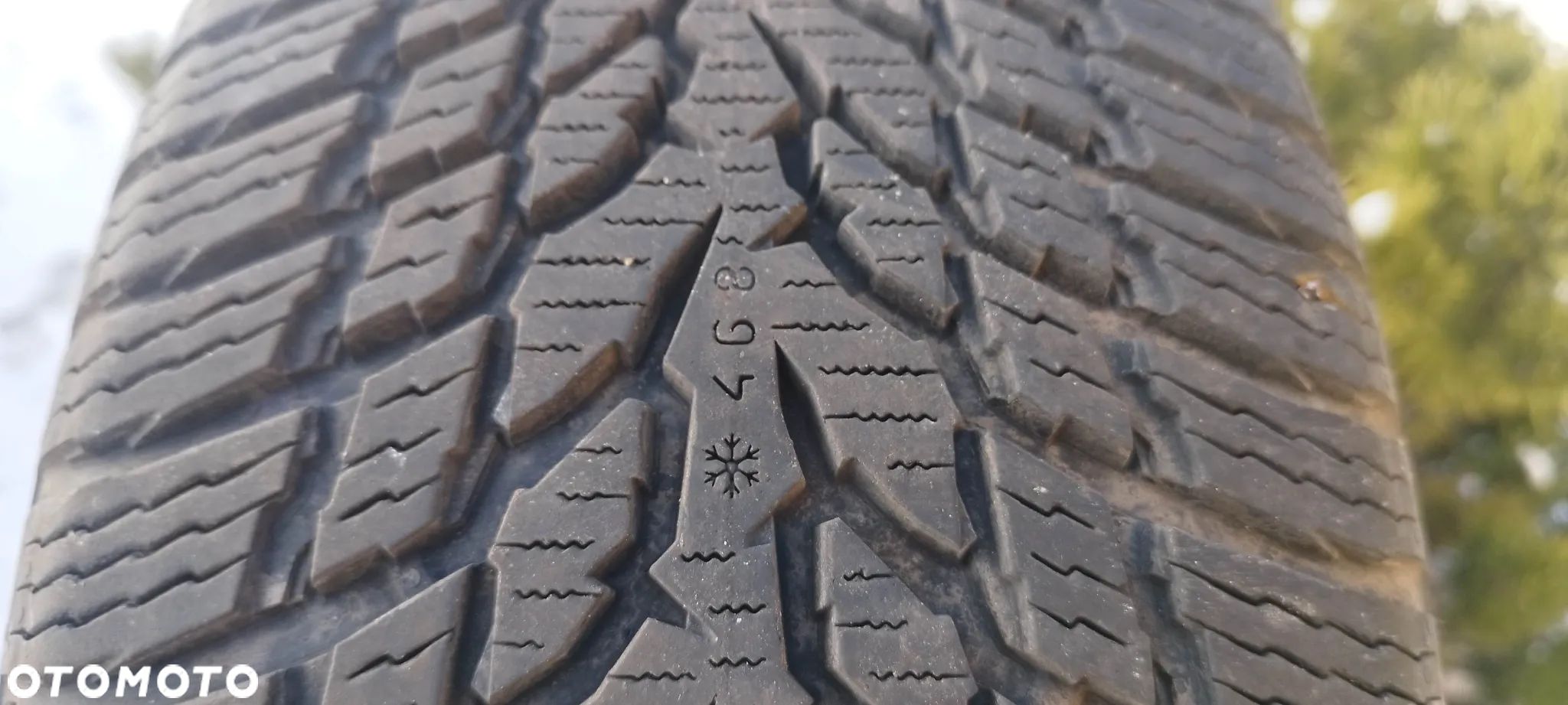 205/60/16 nokian wr snow proof - 1