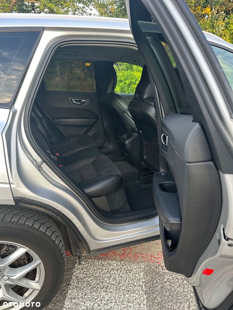 Volvo XC 60 D4 AWD Momentum - 8