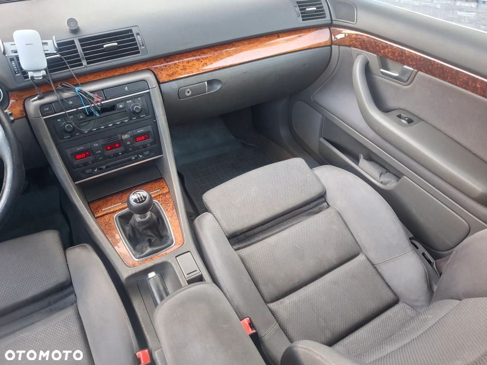 Audi A4 Avant 1.8T - 22