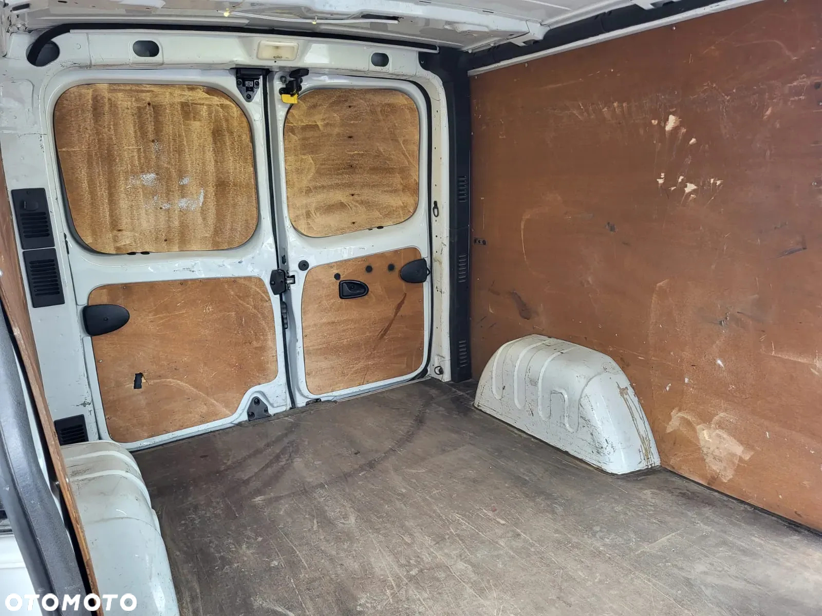 Opel VIVARO - 22