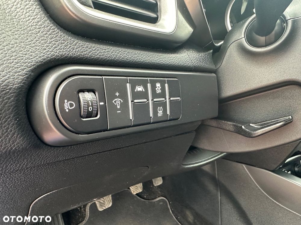 Kia Ceed 1.5 T-GDI L - 23
