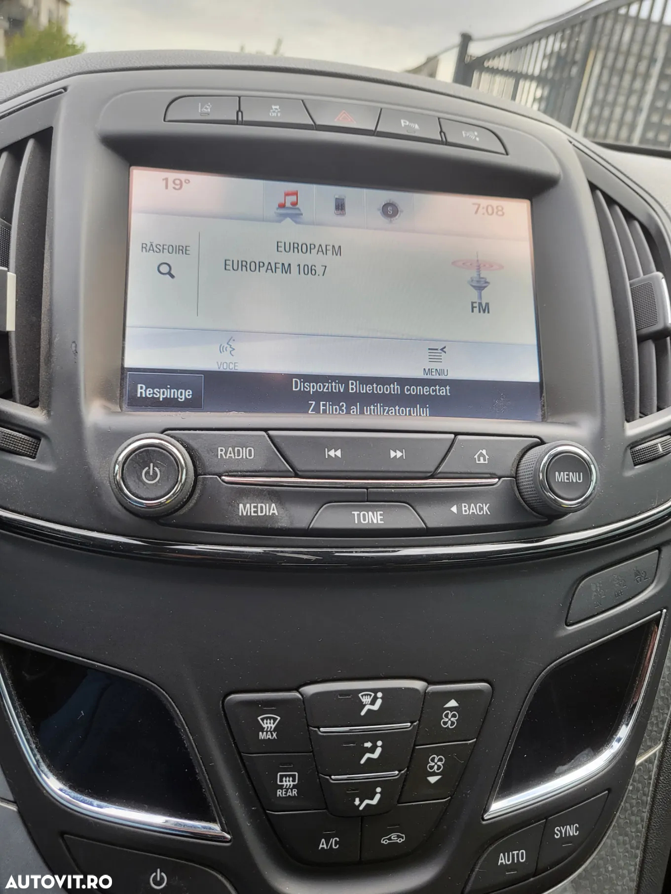 Opel Insignia - 15