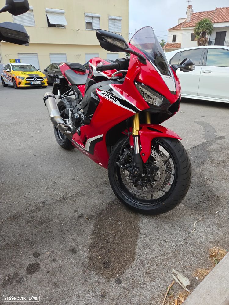 Honda CBR - 8