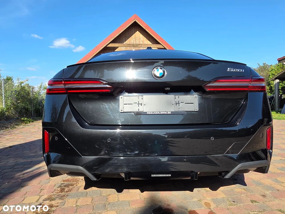 BMW Seria 5 520i M Sport Edition - 2