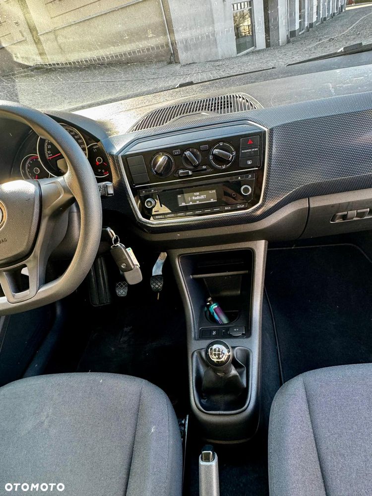 Volkswagen up! 1.0 move - 16