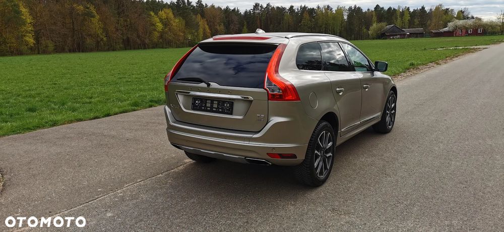 Volvo XC 60 T5 AWD Momentum - 13