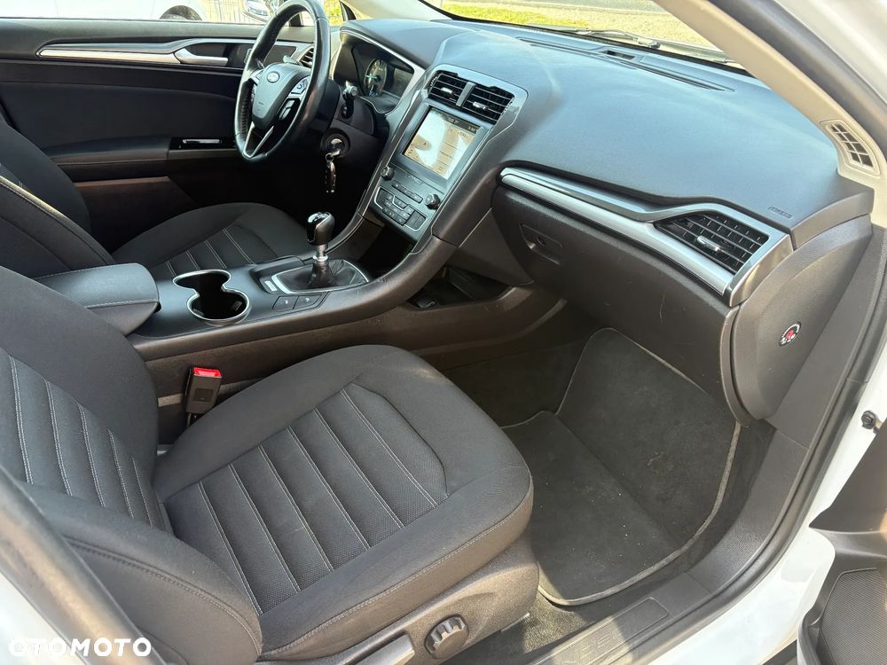 Ford Mondeo 2.0 EcoBlue Business Edition - 19